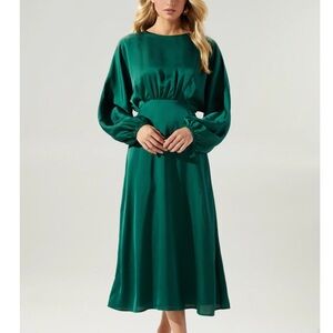 Chateau Satin Dolman Sleeve Midi Dress Emerald Size Large